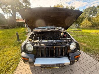 Jeep Liberty 3,8 v6 bez motoru - 2