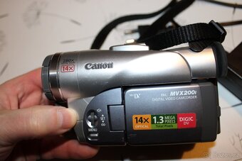 Kamera Canon MVX200i - 2
