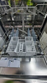 Mycka Whirlpool - vestavna - 2