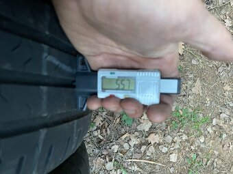 Dvě letní pneu 235/60/18 Continental - 2