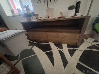 Tv stolek - 2