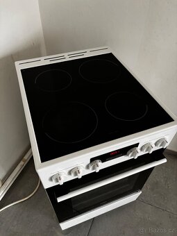 Elektrický sporák Mora - 2