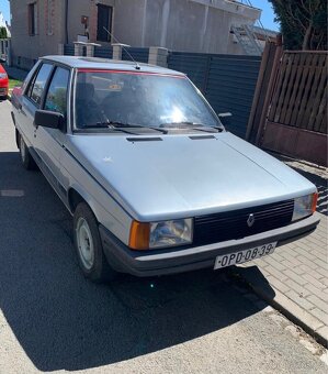 Renault 9 - 2