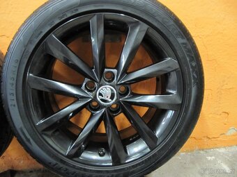 Alu Škoda + 215/45/16 Dunlop - 2