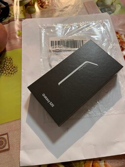Samsung Galaxy S25 256gb - 2