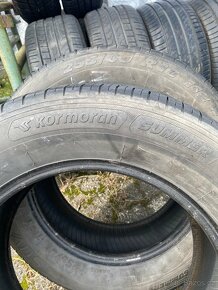 255/60R18 - 2