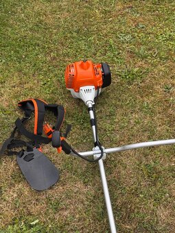 Křovinořez Stihl 235 - 2