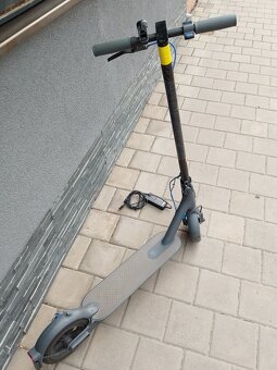 Elektrická koloběžka XIAOMI - 2