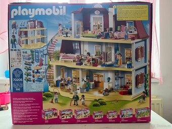 Domeček Playmobil vč. příslušenství - 2