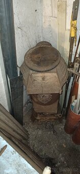 Koupelnová kamna s litinovou zdobenou hlavou - 2