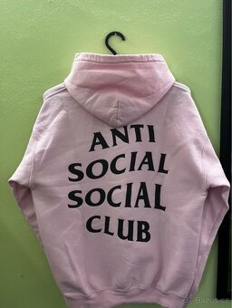 Anti social social club rok 2017 - 2
