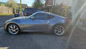 Nissan 370z - 2