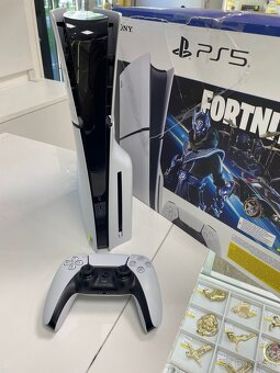 PS5 Slim s mechanikou- V Záruce 12/26 - 2