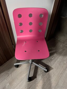 Psací stůl židle růžova a modra a ikea - 2