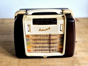 Rádio Tesly Rekreant, typ 3103AB, nefunkční, na ND - 2