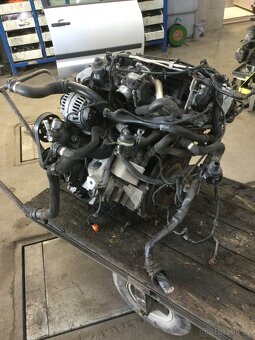 Motor CAH 2.0TDI 125kw Audi A5 Cabrio - 2