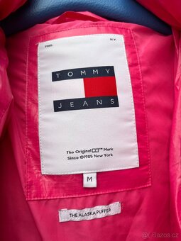 péřová bunda Tommy Jeans (Tommy Hilfiger) - 2
