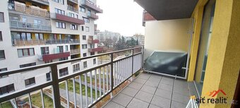 Pronajem 1+kk/B, P10, Záběhlice, plně zařízený, MHD, obchody - 2