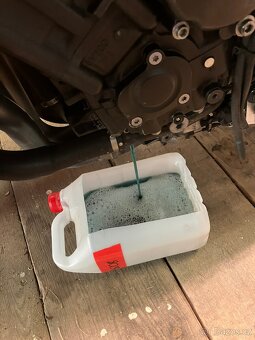 Servis motorek/skutru. - 2