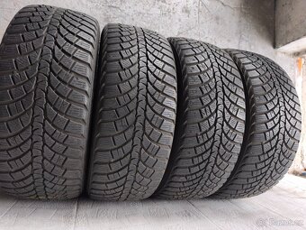225/45 r17 zimní pneumatiky Kumho 6,5-7mm - 2