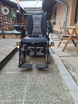 Elektrický invalidní vozik - 2