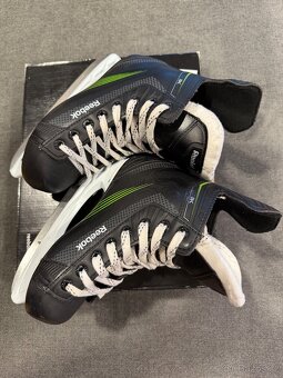 Chlapecké lední brusle - 2