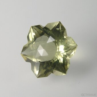 Křemen-2,95 ct-vločka - 2