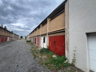 BRNO Prodej podíl 1/3 garáže. Vlastní pozemek. - 2