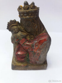 Hodinky, kameninové koule, soška, mramorové vajíčko, mačety - 2