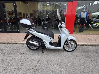 Honda SH 300i (2017) TOP stav - 2