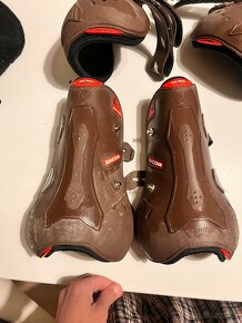 Zandona sada kamaše - 2