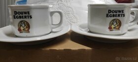 Dva hrníčky Dowe Egberts hranaté - 2