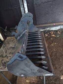 Prosívací,třídící lžíce - 2