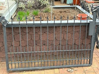 Dvoukřídlá kovaná brána - 2