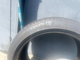 Michelin 245/40/19 - 2