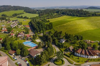 Písečná u Žamberka - netradičně tradiční bydlení v podhůří O - 2