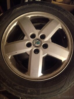 Disky originál Škoda, pneu 195/65R15 - 2