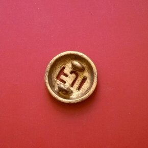 kovový knoflík na Kabát s Monogramem Císaře Fr.Jos.I . - 2