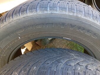 Pneu235x 65x17nokian - 2
