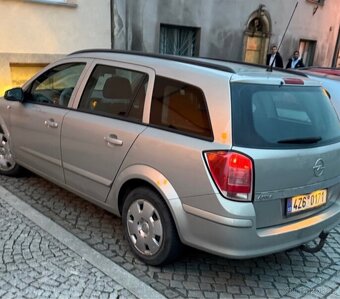 Opel Astra H čarován 1.9 Dti - 2