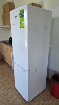 Lednice s mrazákem BEKO - 2