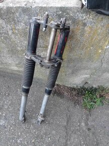 Prodám díly Plechy rám Jawa - 2