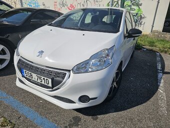 Peugeot 208 - 1,0i - (2014)...na splátky VŠEM - 2