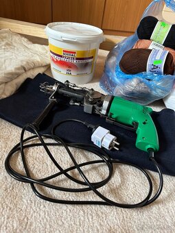 Pistol na výrobu koberců - 2