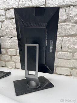 Monitor Dell P2210f - 2