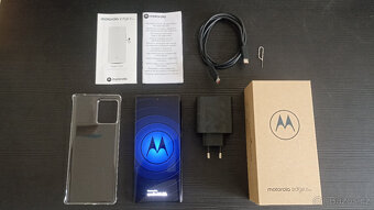 Motorola EDGE 30 Ultra 12GB/256GB šedá - 2