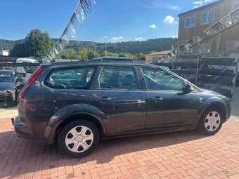 Ford focus 1.6tdci 80kw, manual, slušný stav, tažné zařízení - 2