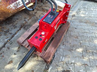 Hydraulické kladivo pro stroje 3 - 6,5 tuny - 2
