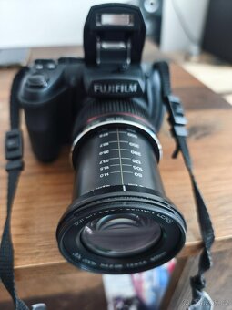 FUJI FINEPIX HS20 EXR - 2