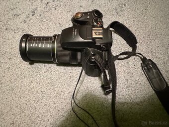 Fujifilm FinePix HS10 - 2